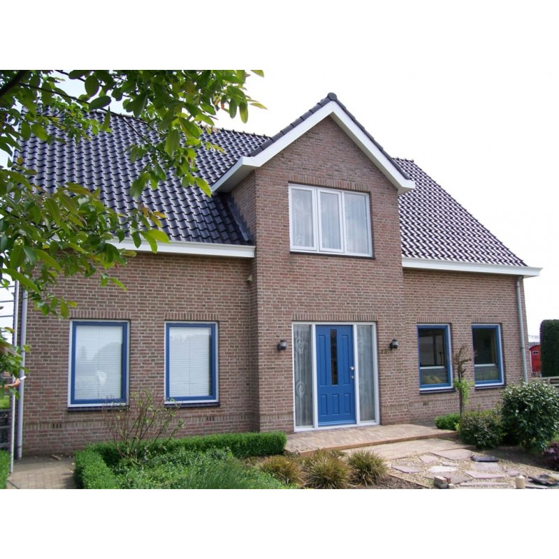 Nieuwe overstekken op bestaande bouw